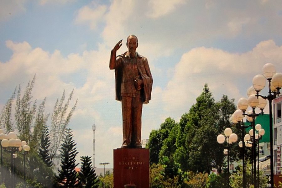 Ho Chi Minh Monument image