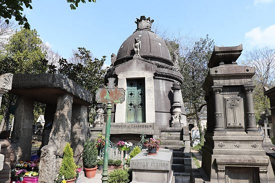 Père-Lachaise Cemetery image