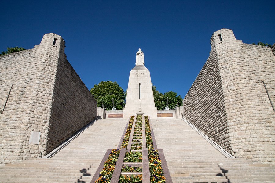 Monument de la Victoire image