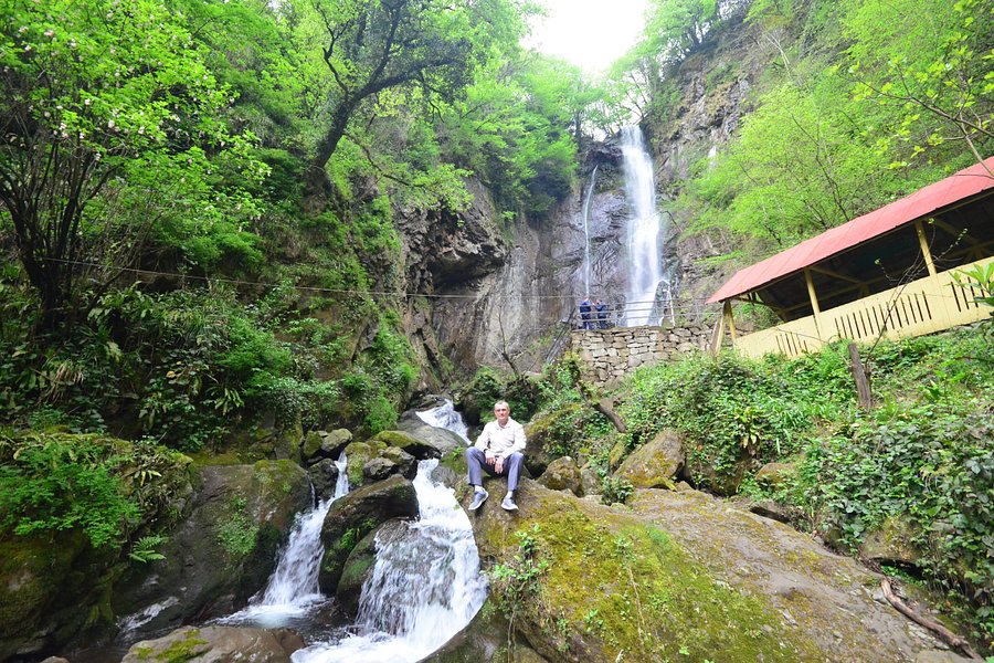 Tkhilnari Waterfall image