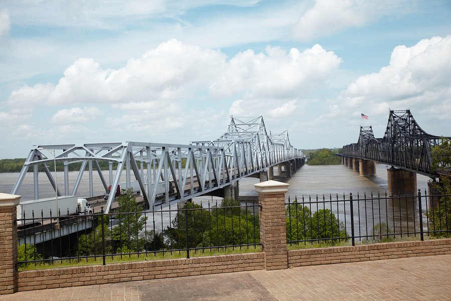 Vicksburg Bridge image