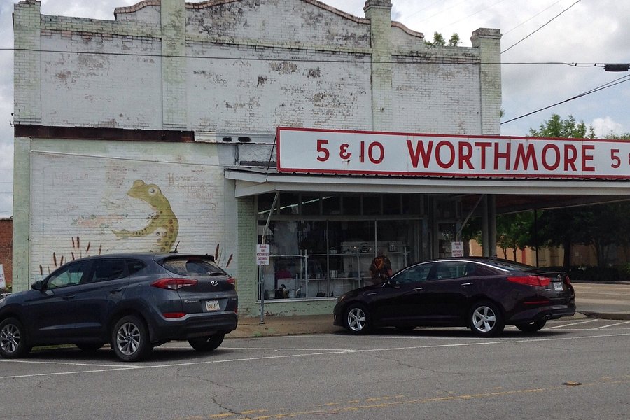 Worthmore's 5 10 25 Cent Store image