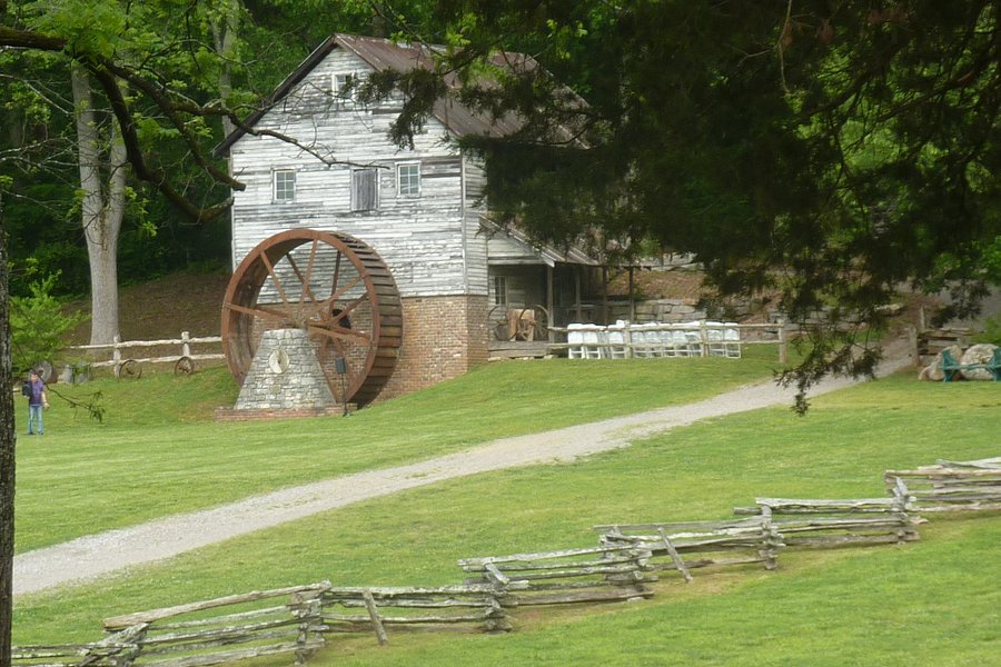 Museum of Appalachia image