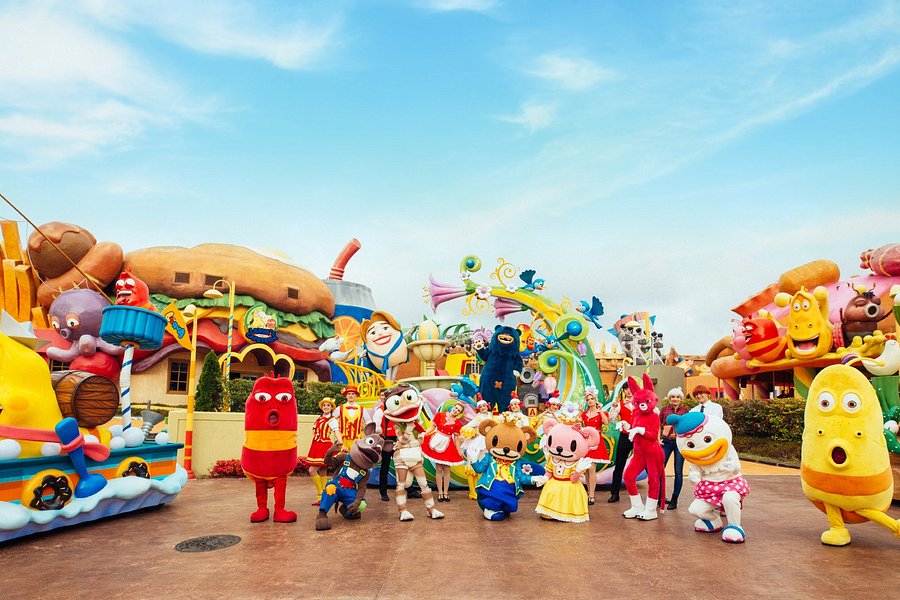 Shinhwa Theme Park image