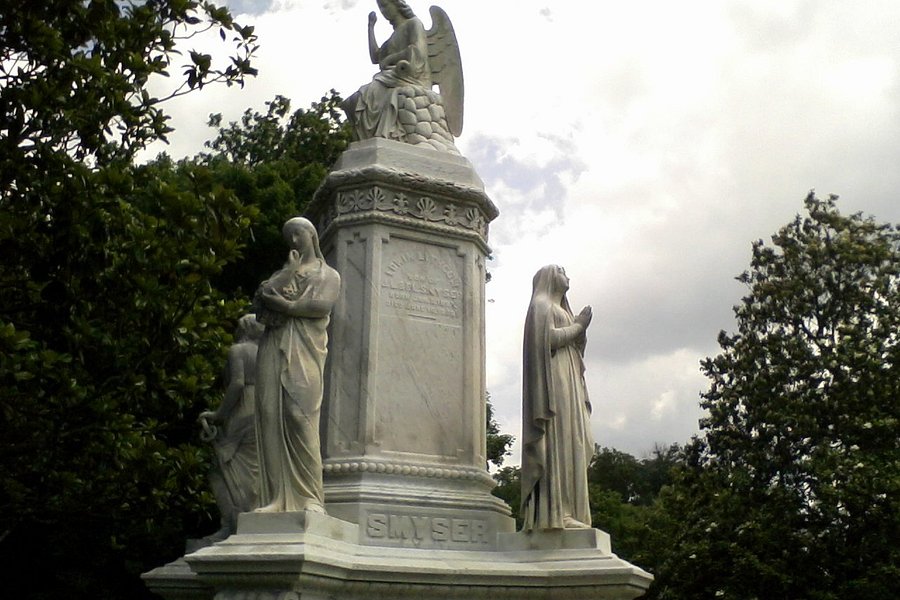 Cave Hill Cemetery image