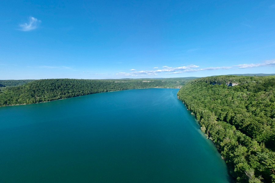 Lac de Chalain image