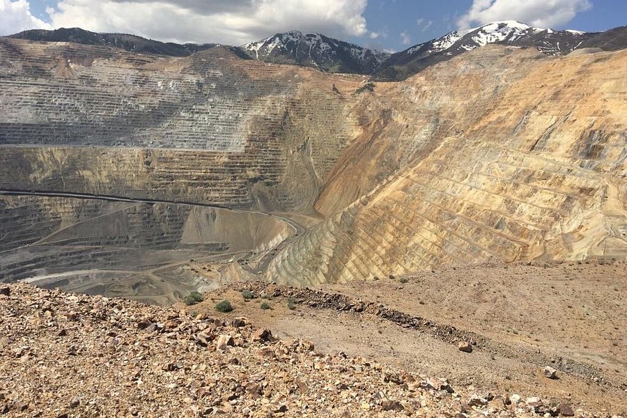 Bingham Canyon Open Pit Copper Mine image