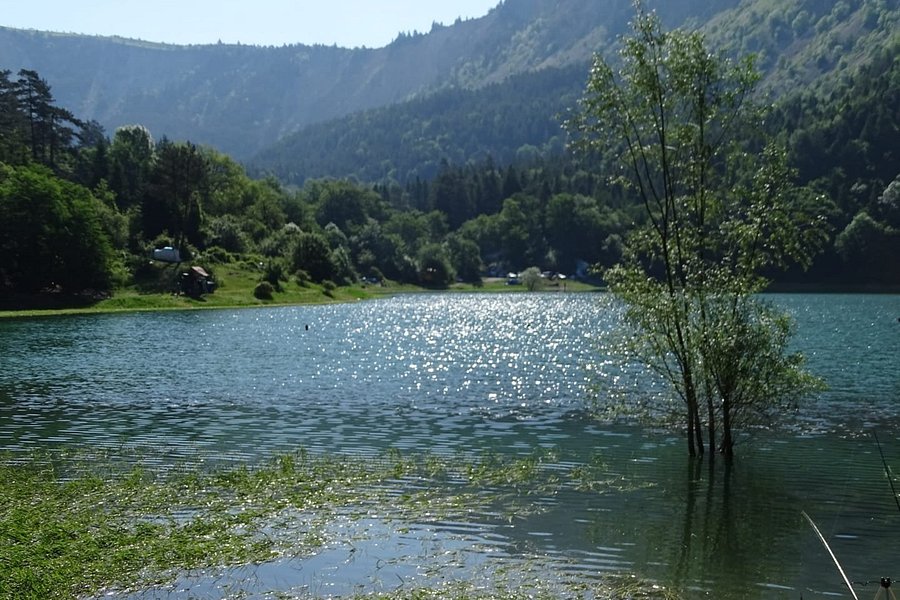 Suluklu Lake image