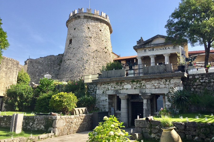 Trsat Castle image