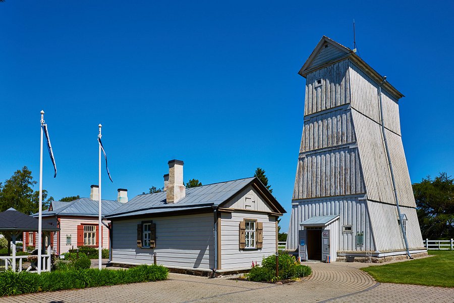 Suurupi Front Lighthouse image