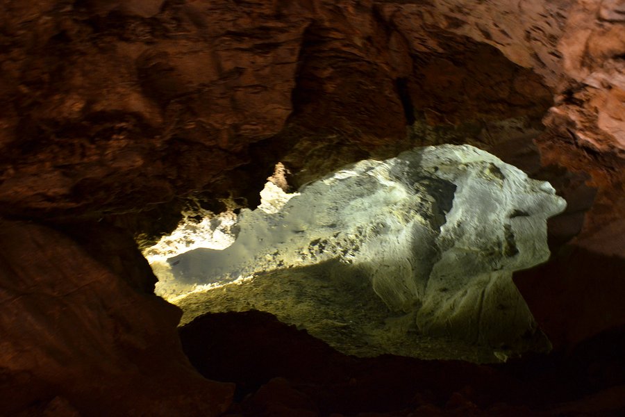 Bozkovske Dolomitove Cave image
