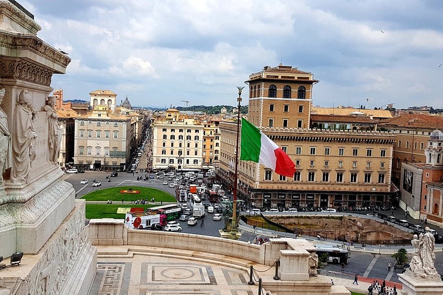 Monumento a Vittorio Emanuele II image