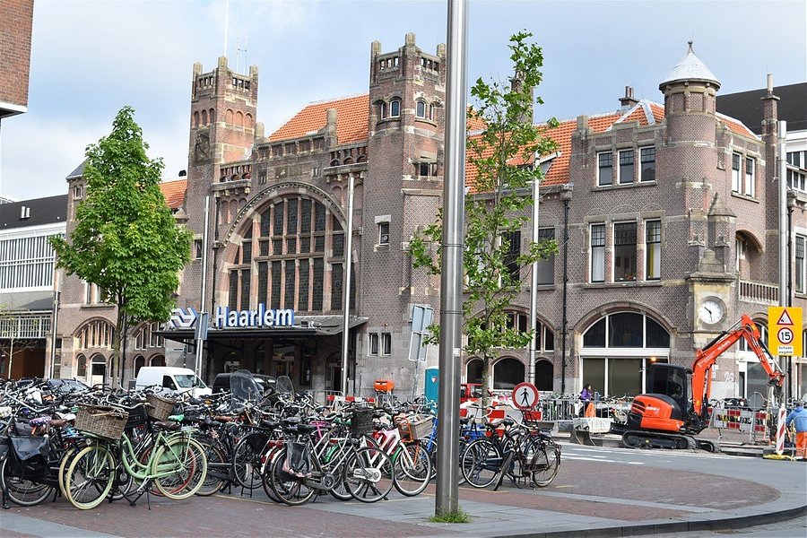 Haarlem Railway Station image