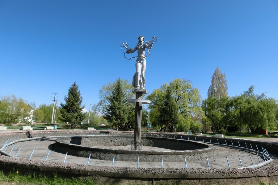 Cholpon Fountain image