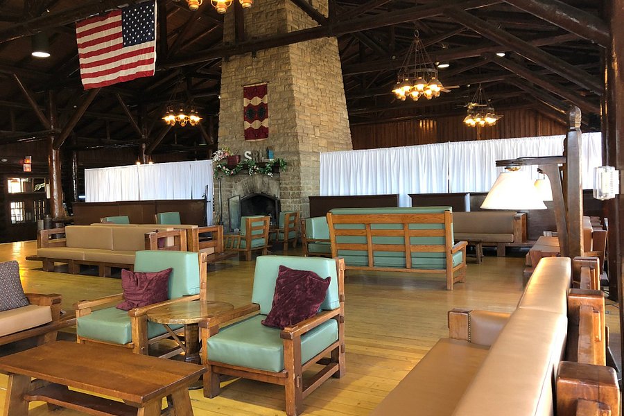 Starved Rock Lodge & Conference Center Trolley Tours image