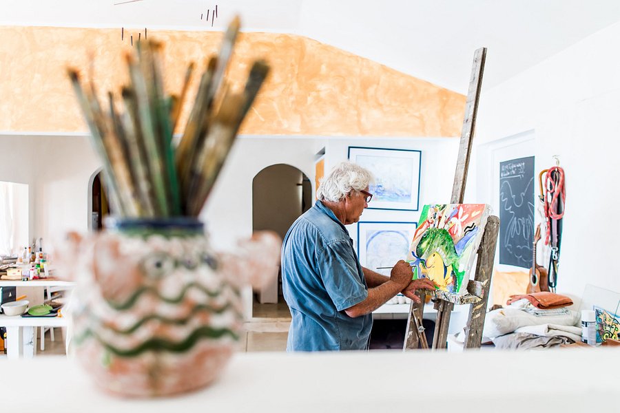Garrick Yrondi Art Studio and Gallery Bora Bora image