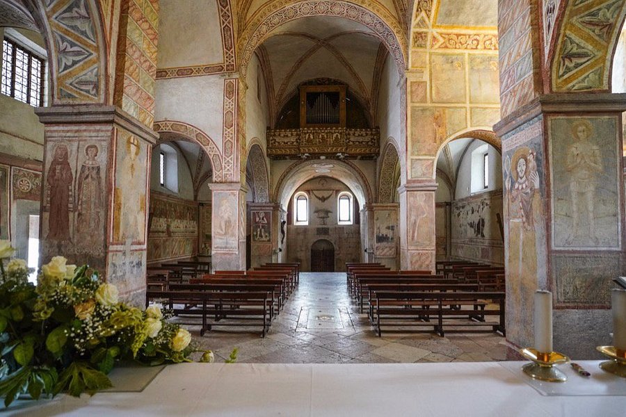 Basilica Santuario dei Ss. Vittore e Corona image