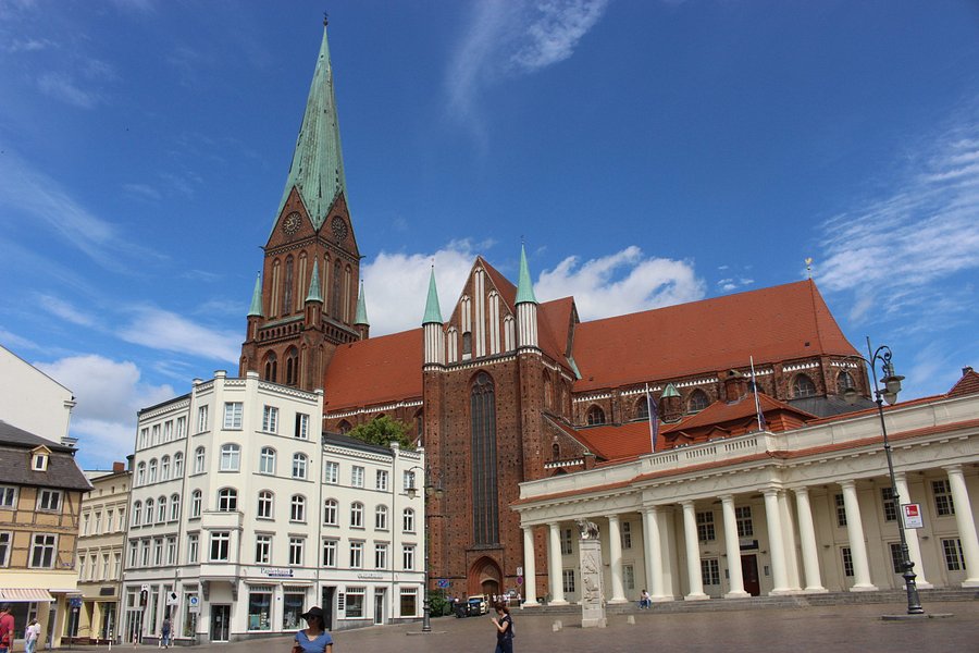 Schwerin Cathedral image