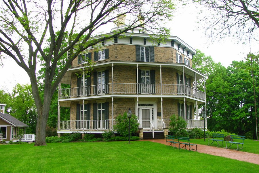 The Octagon House image