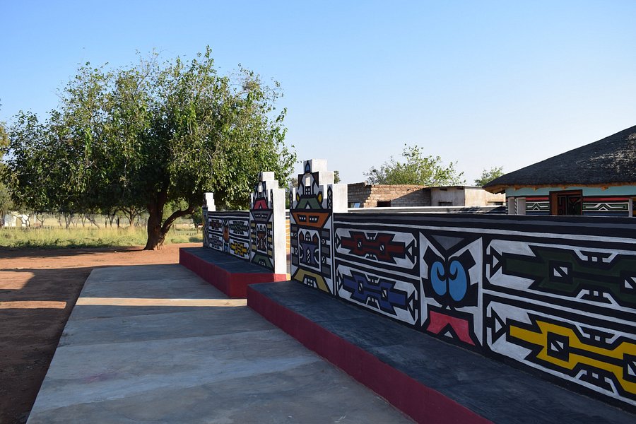 Mapoch Ndebele Village image
