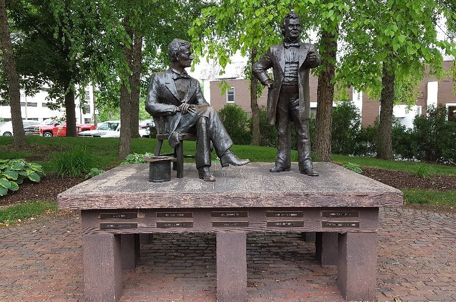 Lincoln Douglas Debate Square image