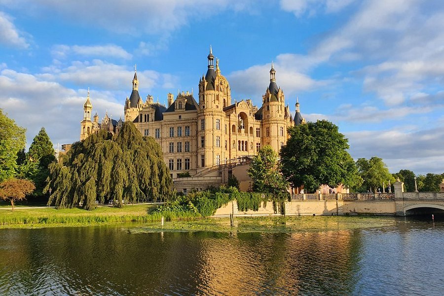 Schwerin Castle (Schweriner Schloss) image