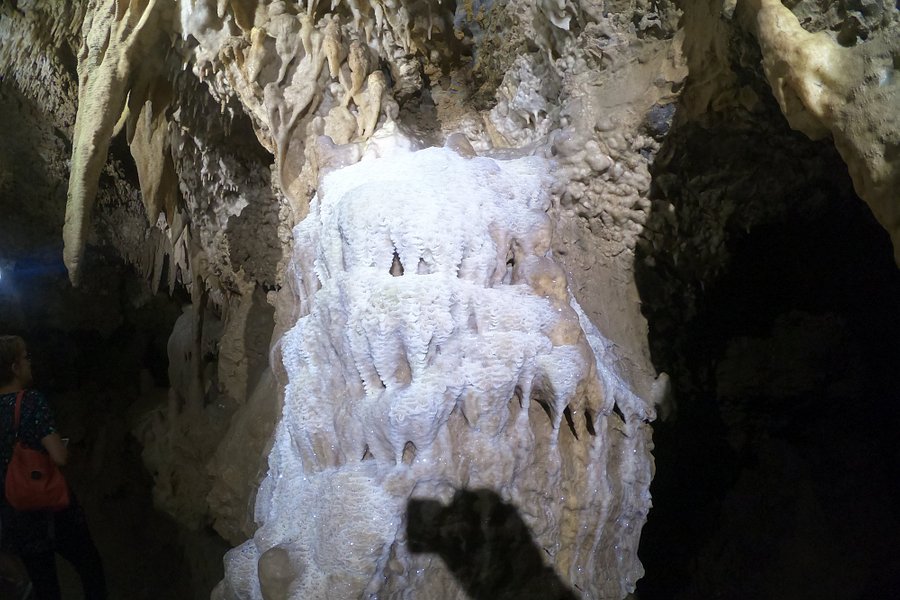 Crystal Grottoes Caverns image