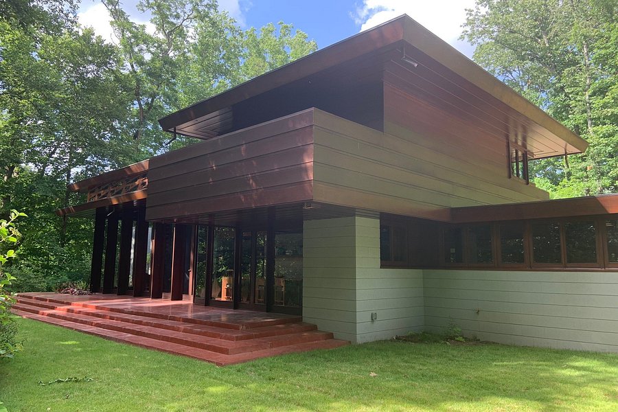 Frank Lloyd Wright's Bachman-Wilson House image