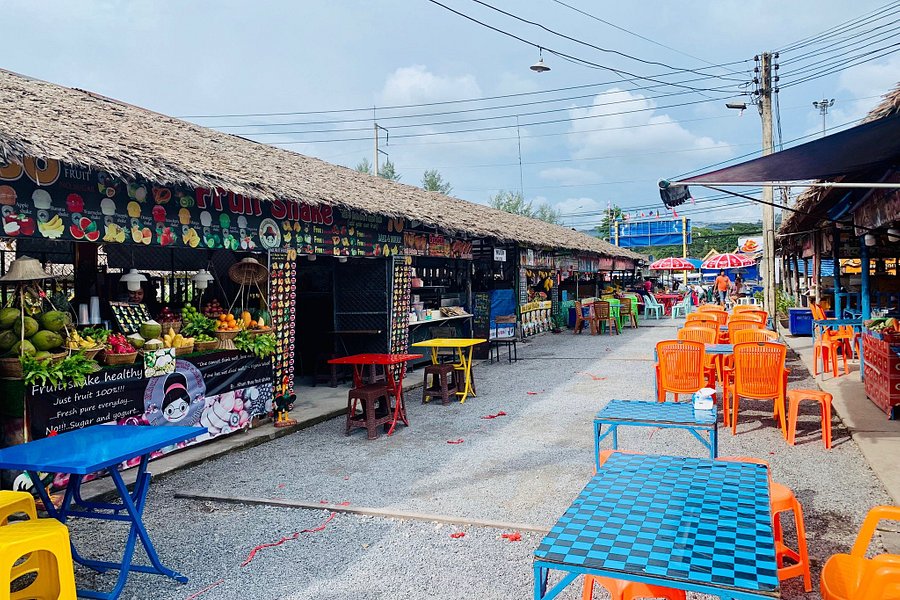 Bang Niang Market image