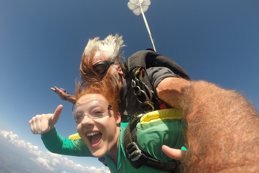 Skydive East Tennessee image