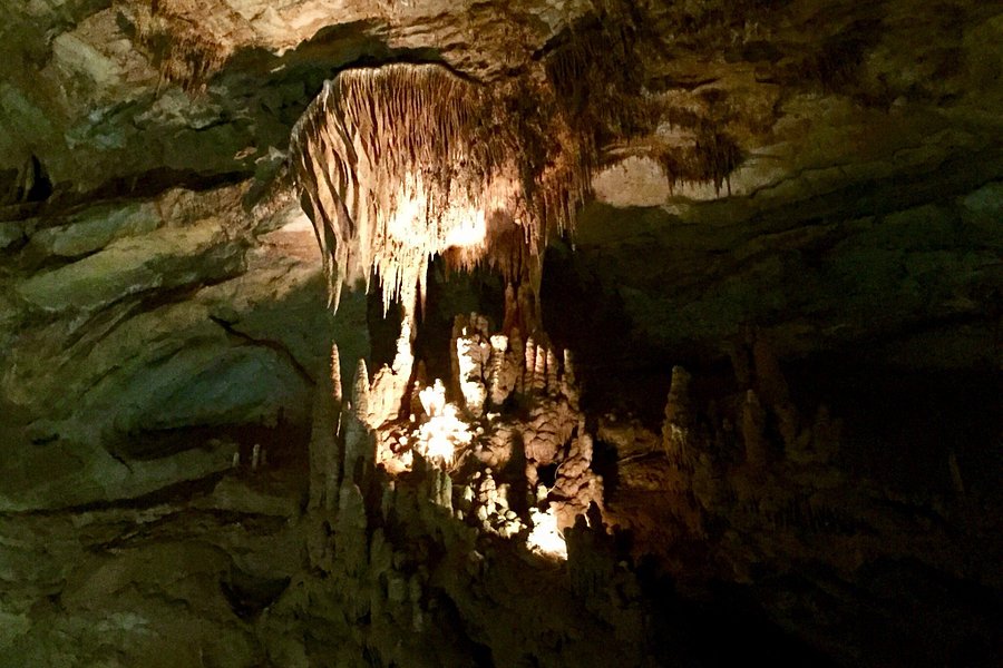 Tuckaleechee Caverns image