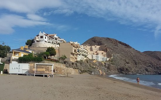 Playa Del Hornillo image