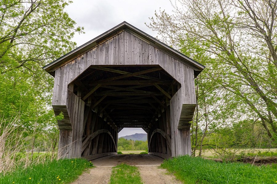 Gates Farm Covered Bridge image