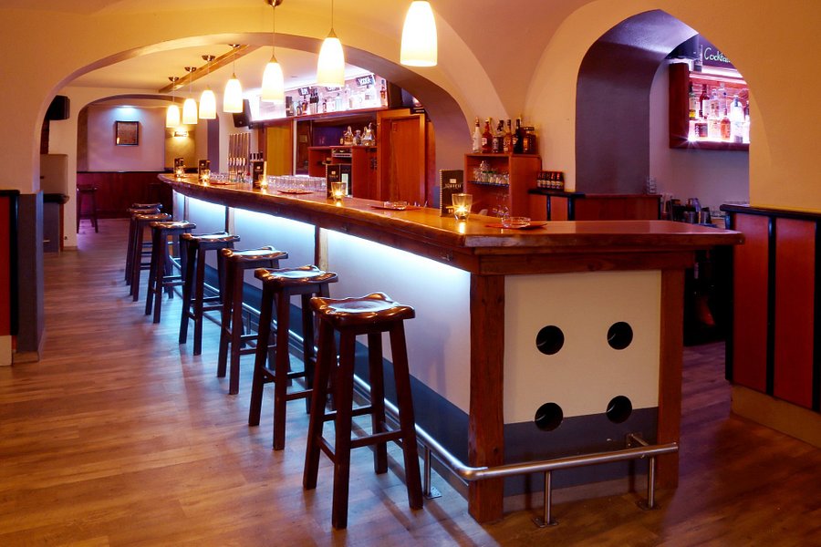 Fümreif - die Bar in St. Georgen im Attergau image