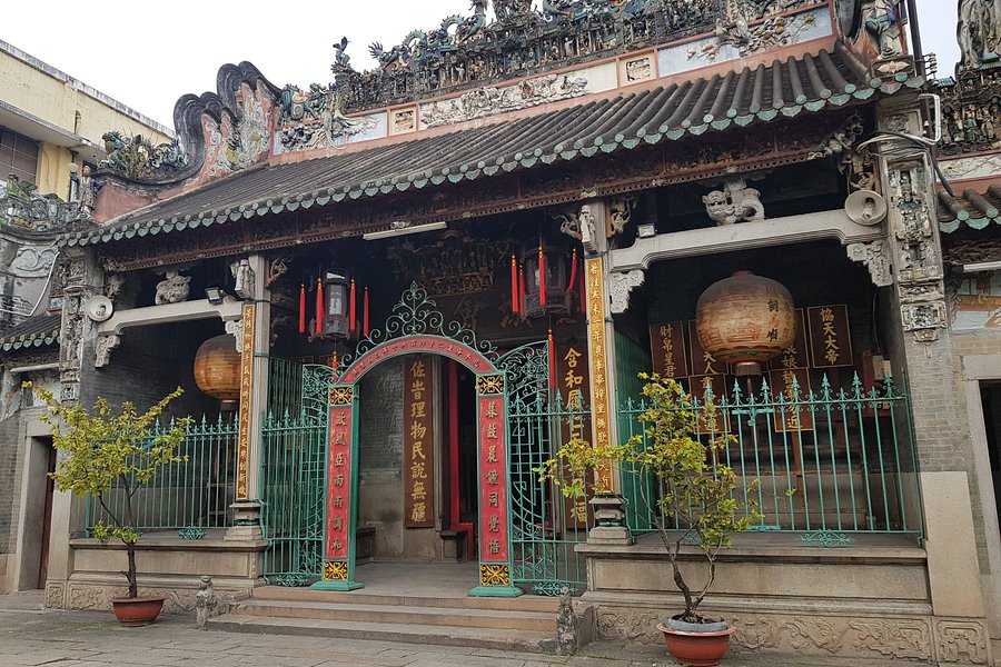 Ba Thien Hau Temple image