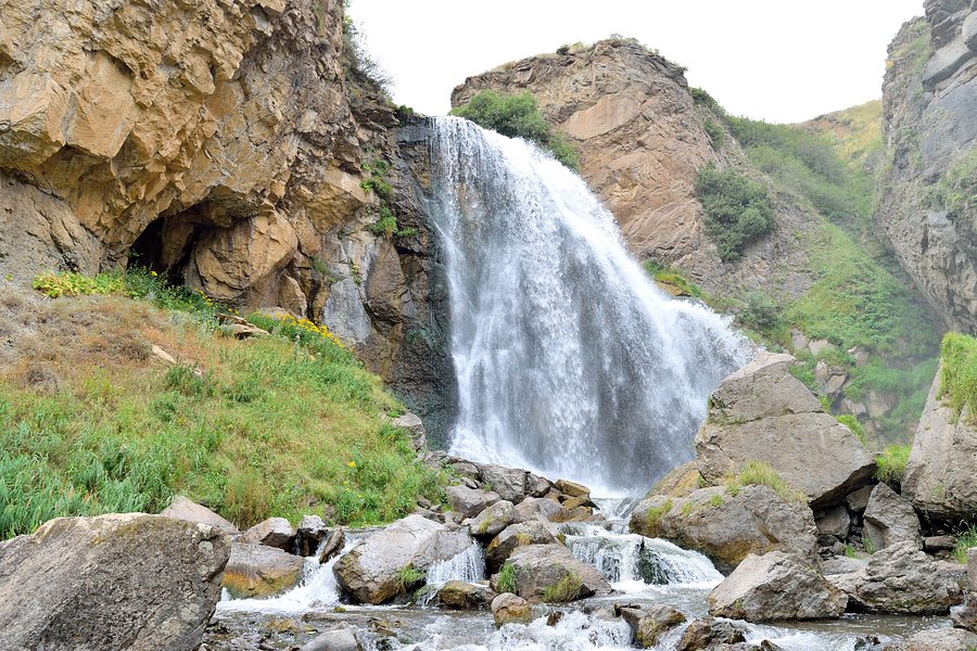 Trchkan Waterfall image