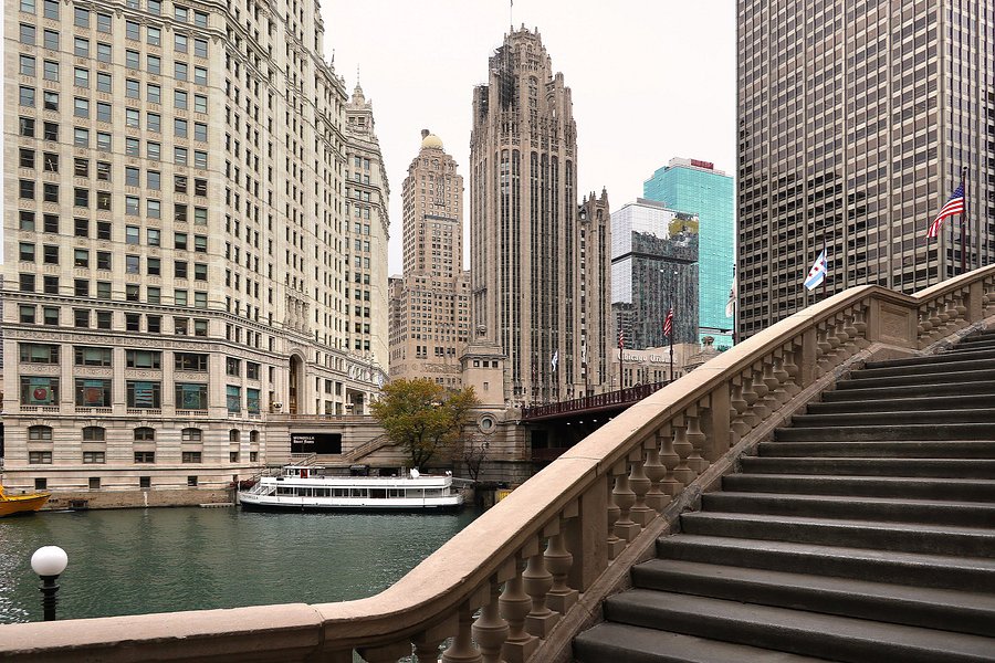 Chicago Riverwalk image