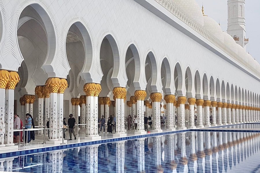 Sheikh Zayed Grand Mosque Center image