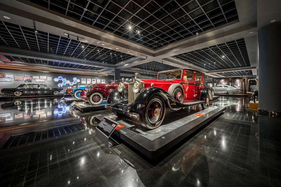 Sanhe Classic Car Museum image