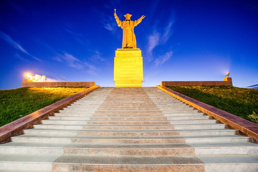Baidibek Bi Monument image