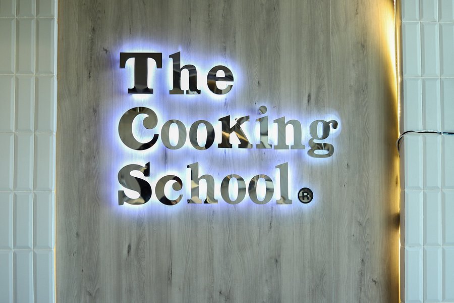 the cooking school image