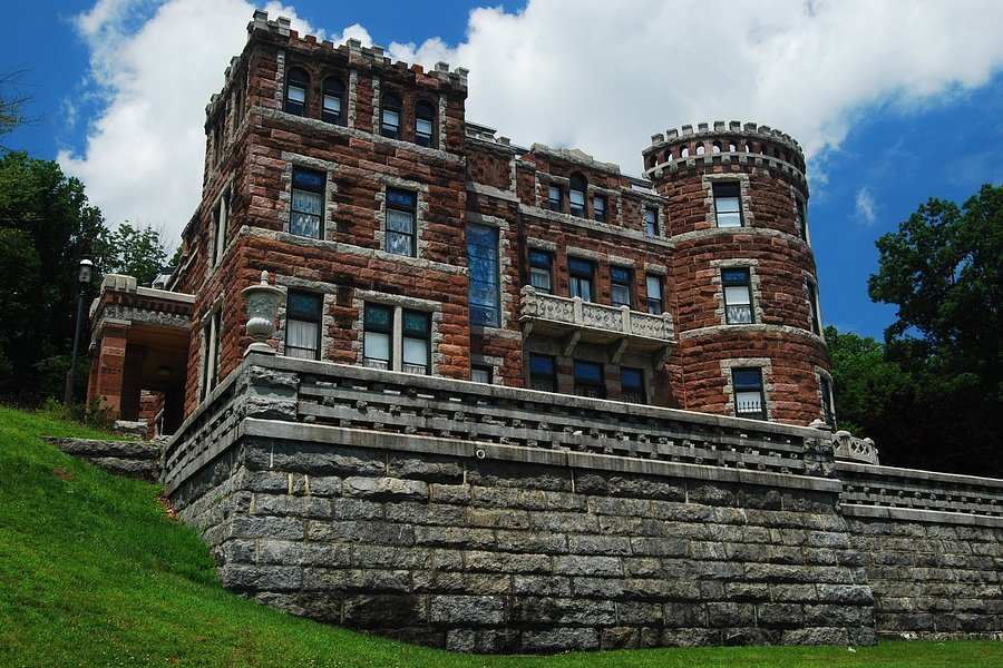 Lambert Castle image