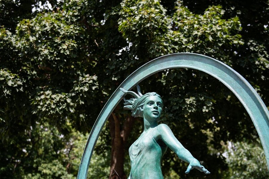 Haan Museum Sculpture Garden image