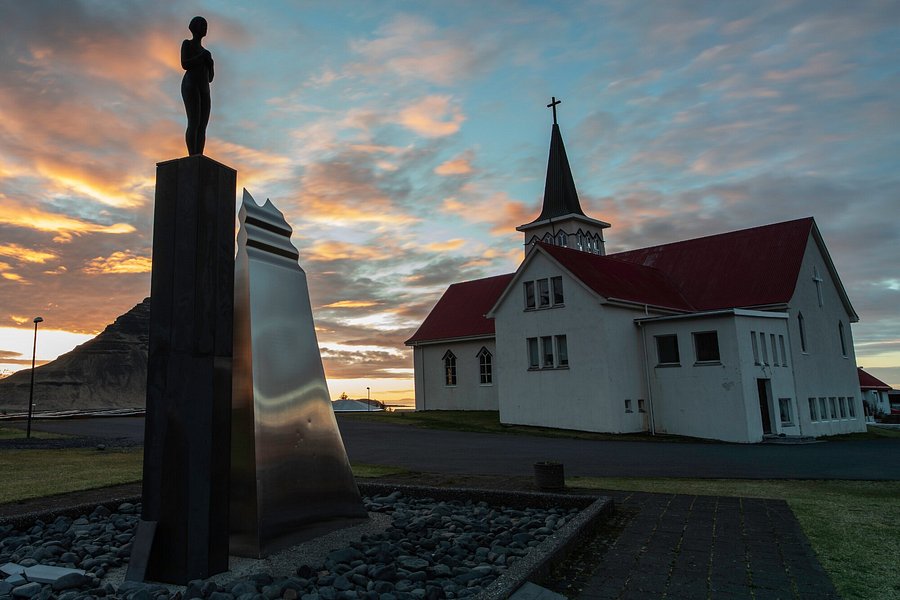 Statue “Sýn" by Steinunn Þórarinsdóttir image