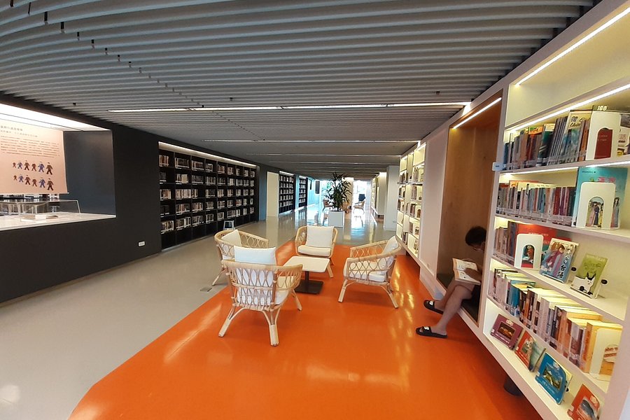 Pingtung County Library image
