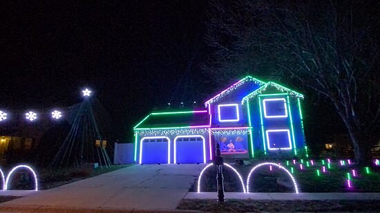 Mussers Christmas Light Show image