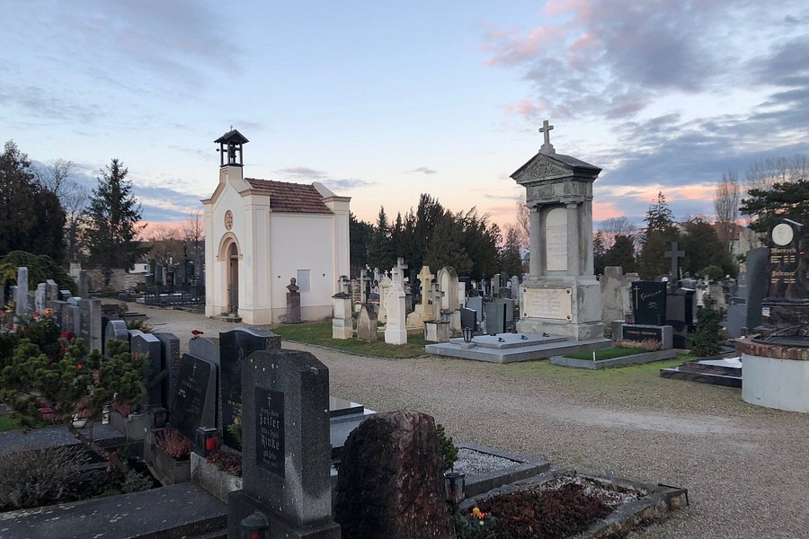 Romantikerfriedhof image