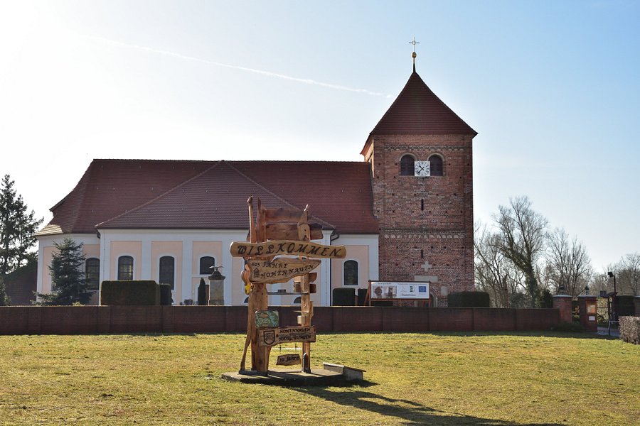 Dorfkirche Hohennauen image