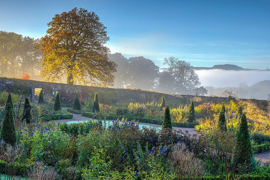 Aberglasney Gardens image