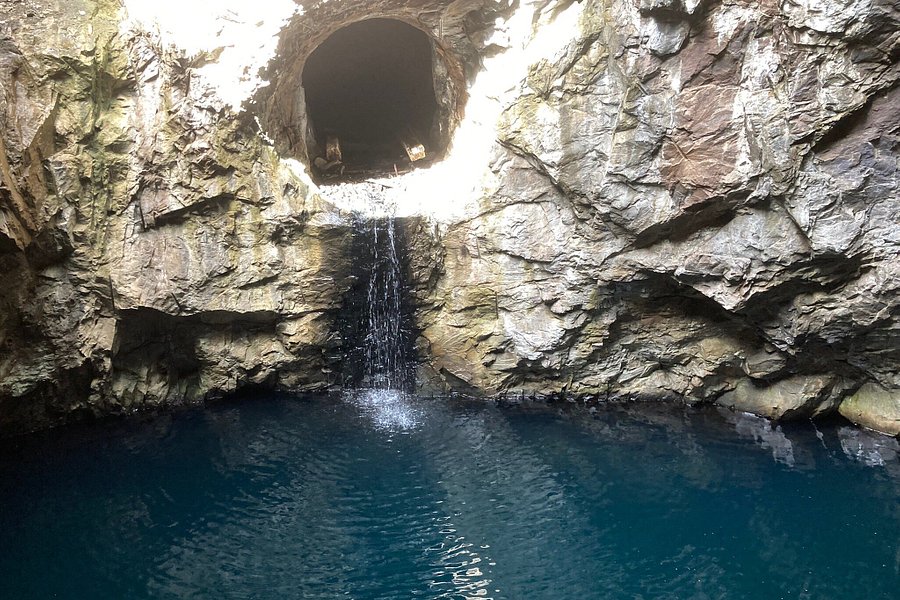Blå Grottan image
